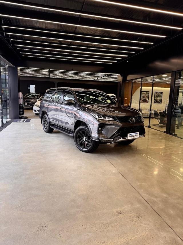Toyota Hilux SW4