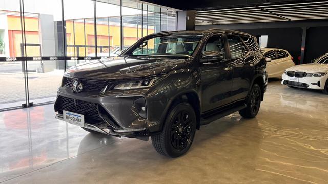 Toyota Hilux SW4