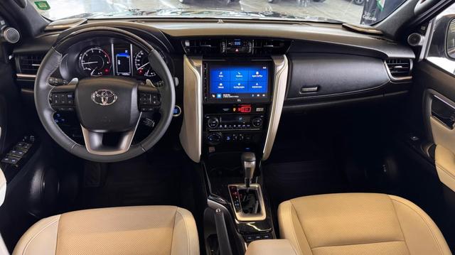 Toyota Hilux SW4
