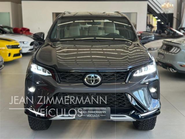 Toyota Hilux SW4