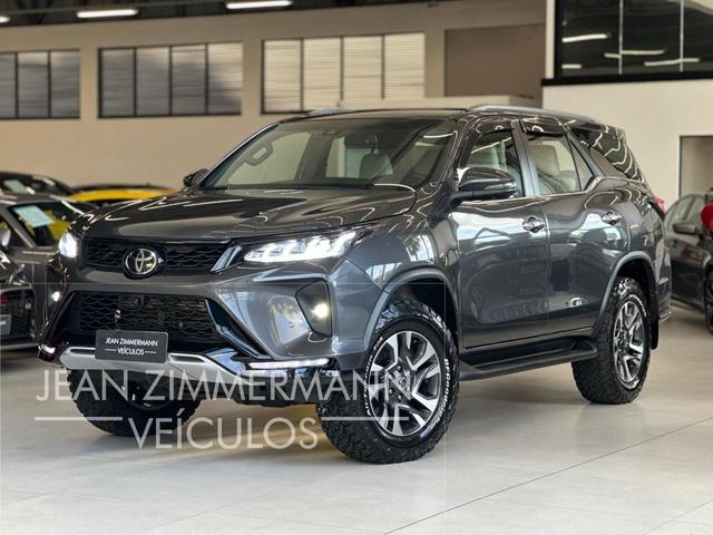 Toyota Hilux SW4