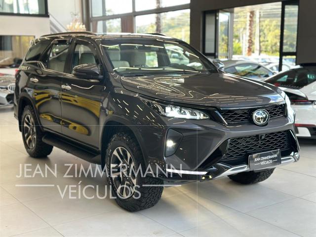Toyota Hilux SW4