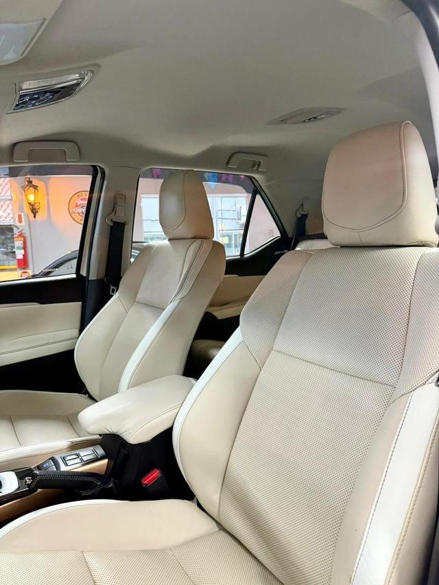 Toyota Hilux SW4