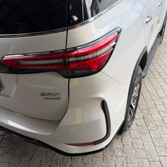 Toyota Hilux SW4