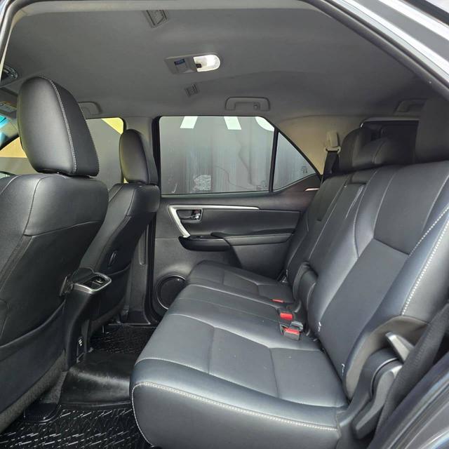 Toyota Hilux SW4