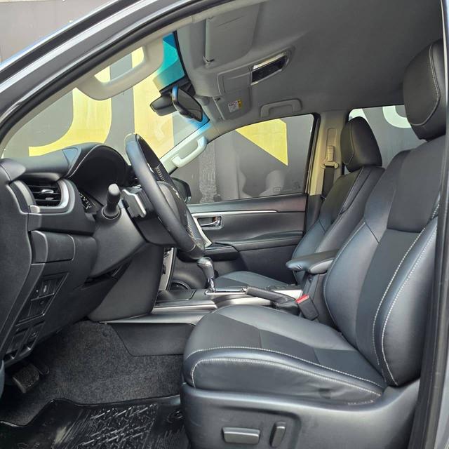 Toyota Hilux SW4