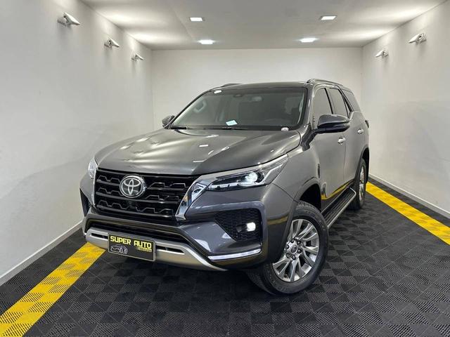 Toyota Hilux SW4