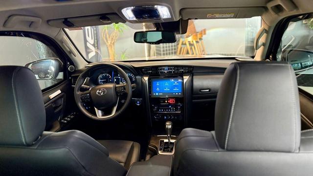 Toyota Hilux SW4