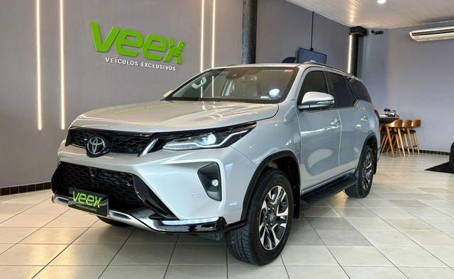 Toyota Hilux SW4