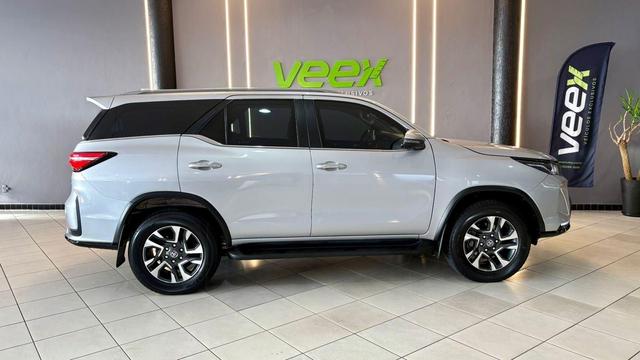 Toyota Hilux SW4