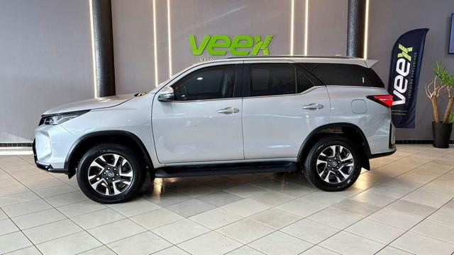 Toyota Hilux SW4