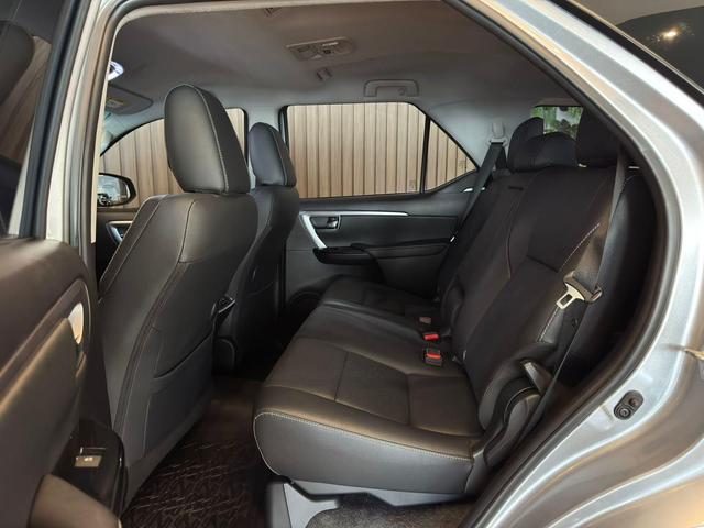Toyota Hilux SW4
