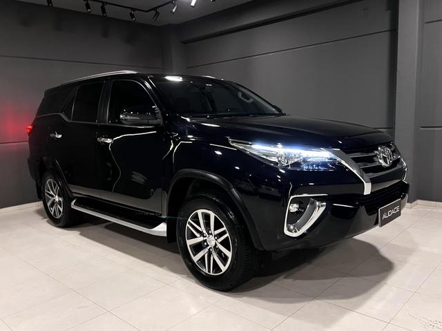 Toyota Hilux SW4