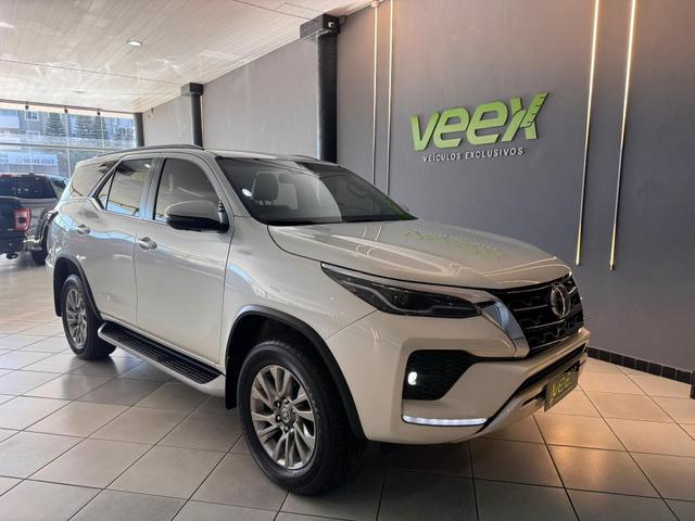Toyota Hilux SW4