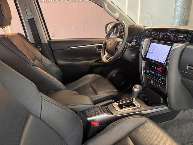 Toyota Hilux SW4