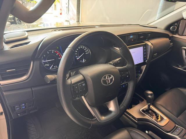 Toyota Hilux SW4