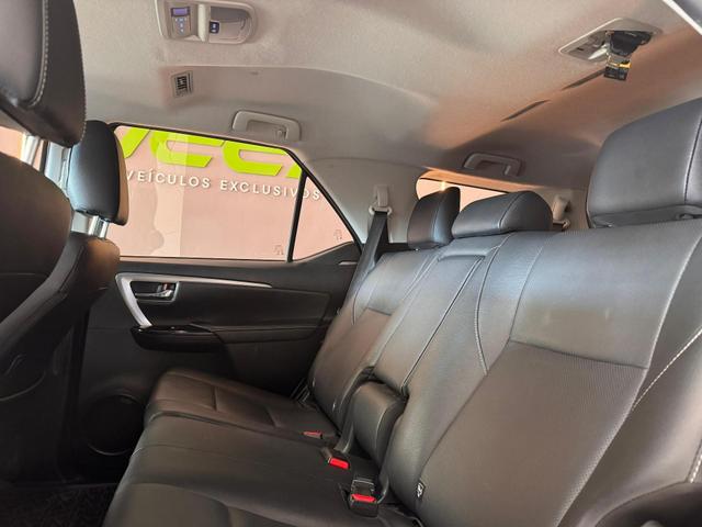 Toyota Hilux SW4