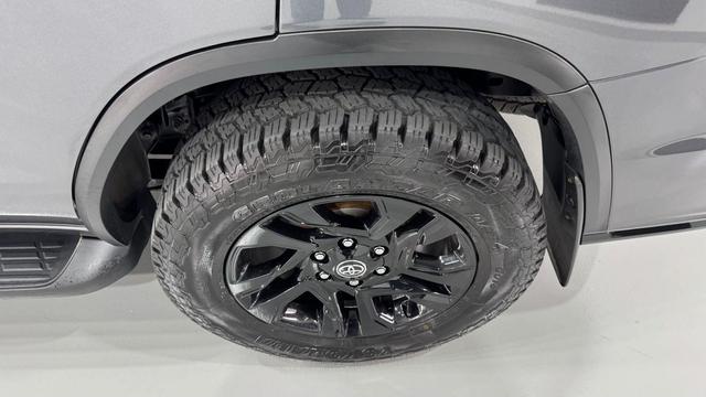Toyota Hilux SW4