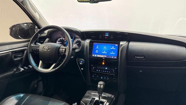 Toyota Hilux SW4
