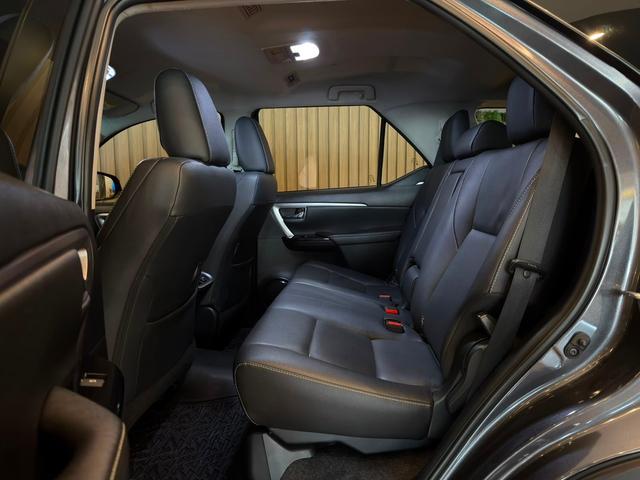 Toyota Hilux SW4