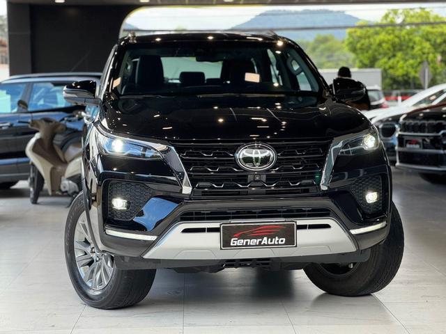 Toyota Hilux SW4