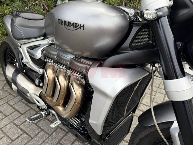 Triumph Rocket