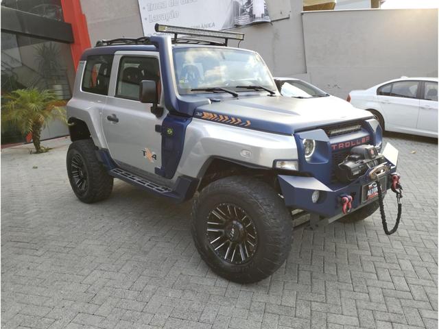 Troller T-4