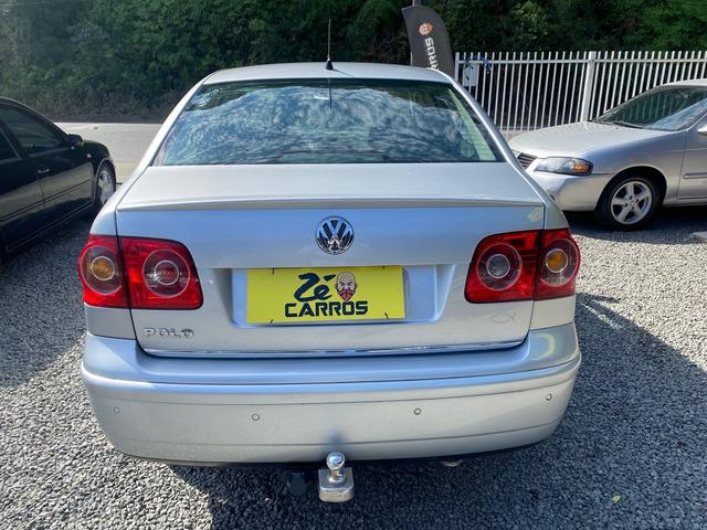 Volkswagen Polo Sedan