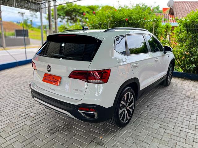 Volkswagen Taos