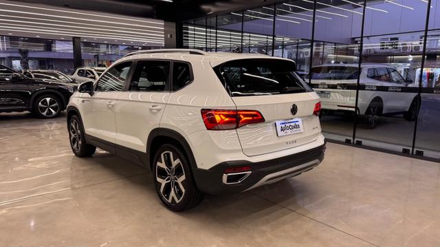 Volkswagen Taos