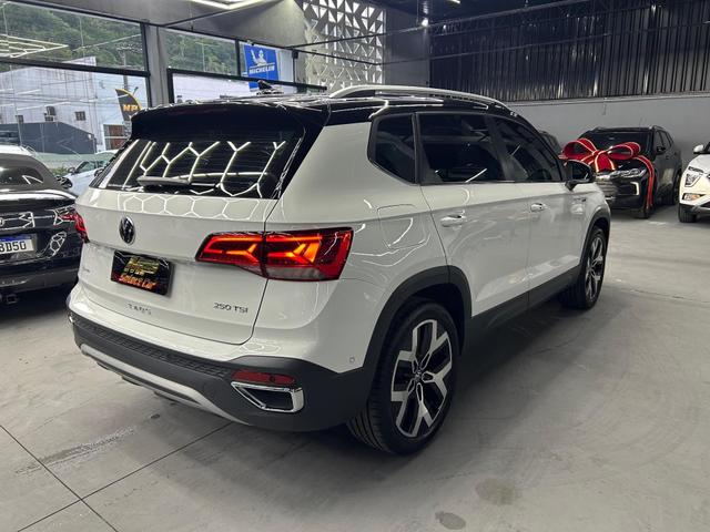 Volkswagen Taos