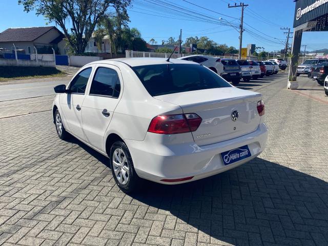 Volkswagen Voyage