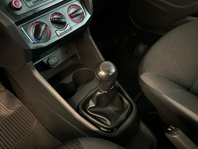 Volkswagen Voyage