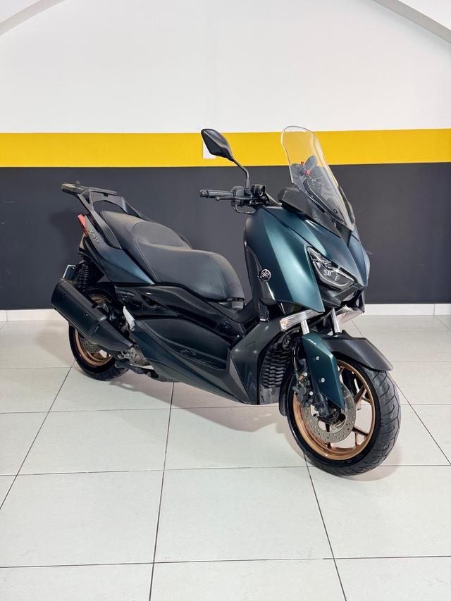 Yamaha Xmax