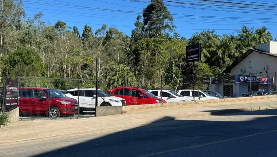 Conquiste Automóveis