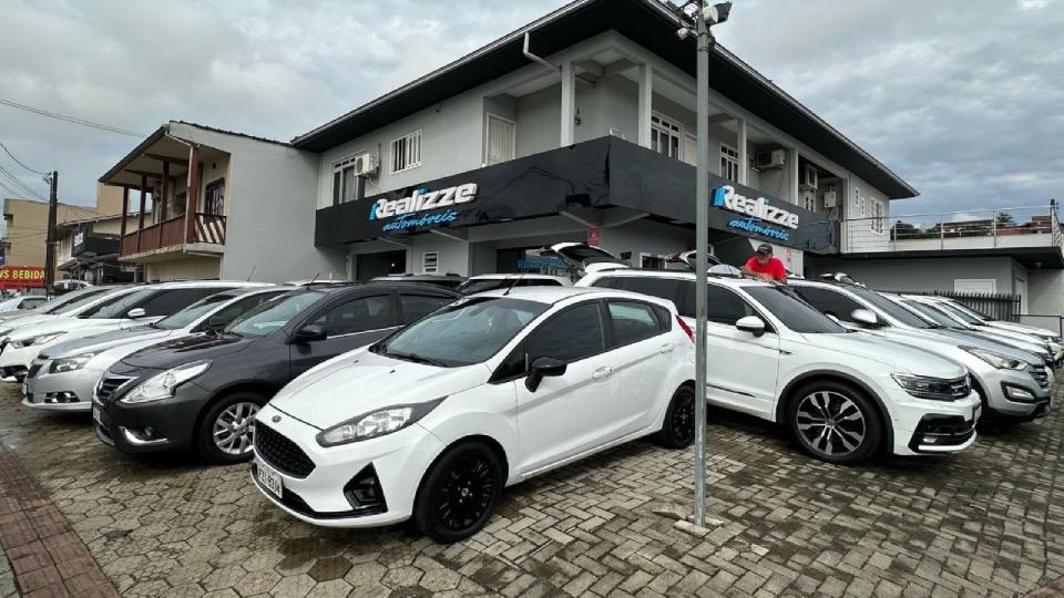 Realizze Automóveis